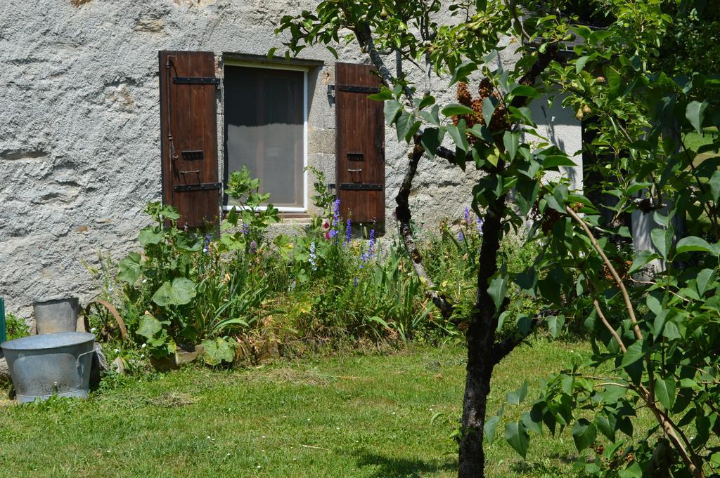 Les Ecuries De La Sabatarie Cambounes Exterior foto